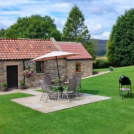 Ann's And The Old Smithy 5* Rosedale Abbey