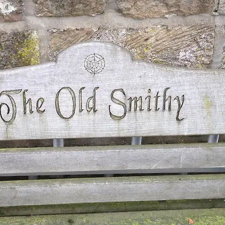 فندق مبيت وإفطار Ann's And The Old Smithy